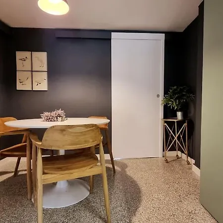 μπροστά στη πλατεία ναυαρίνου/τσιμισκη Apartamento Tesalónica