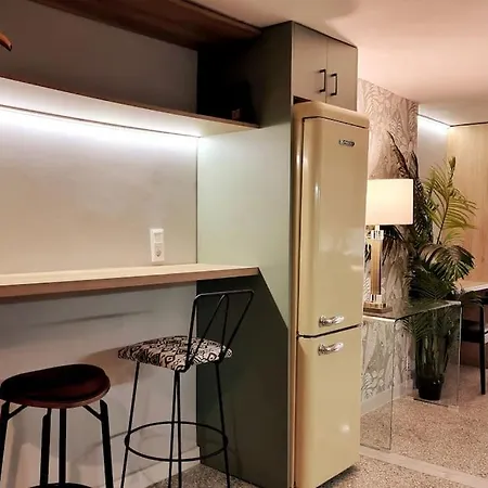 Apartamento μπροστά στη πλατεία ναυαρίνου/τσιμισκη Tesalónica